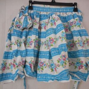 Vintage Floral cross stitched pattern Half Apron